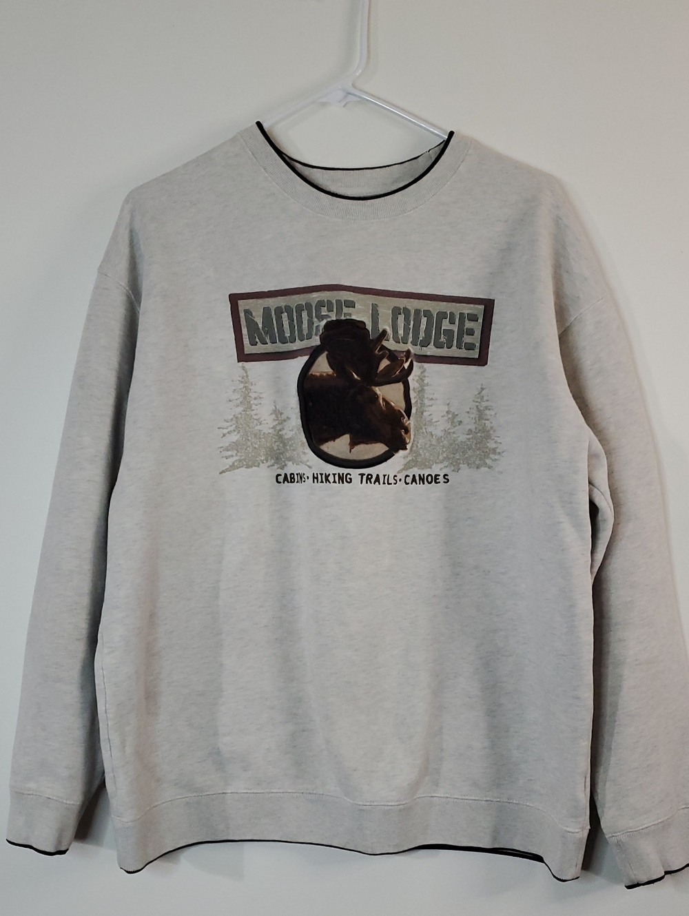 Moose Lodge Graphic Embroidered Crewneck Sweatshirt Mens Med Croft & Borrow